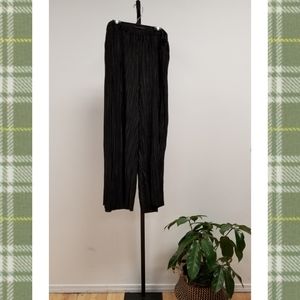 Accordion pleat pant